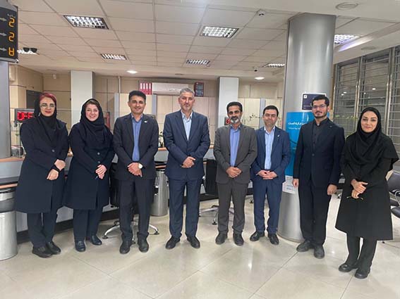 بازدید سرزده سرپرست مدیریت‌عامل بانک سرمایه از شعب ساری و بابل