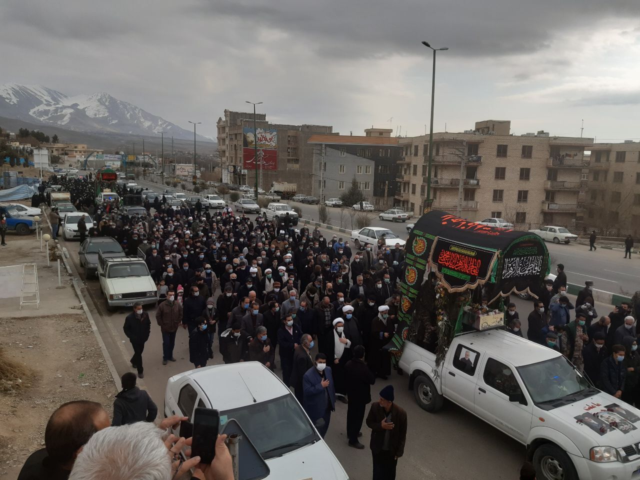 پیکر مطهر ۲ شهید گمنام در شهر دماوند تشییع و به خاک سپرده شد